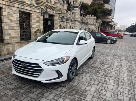 Hyundai Elantra 2017