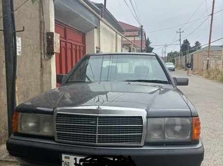 Mercedes 190 1990