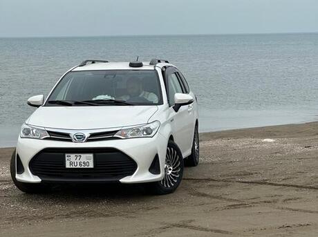 Toyota Corolla Fielder 2018