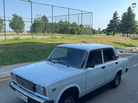 LADA (VAZ) 2107 2011