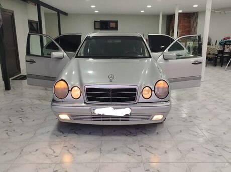 Mercedes E 220 d 1999