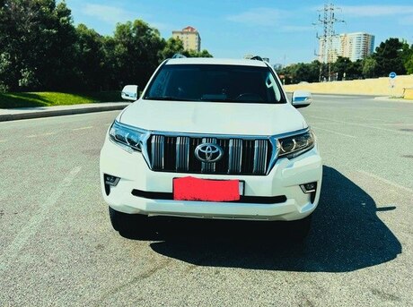 Toyota Land Cruiser Prado 2013