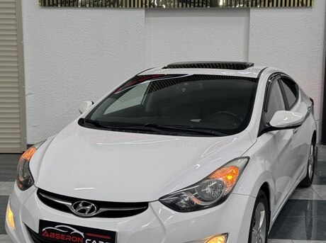 Hyundai Elantra 2013