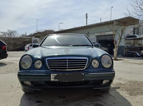 Mercedes E 270 2001