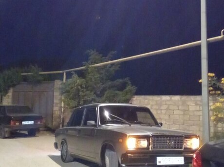 LADA (VAZ) 2107 2010