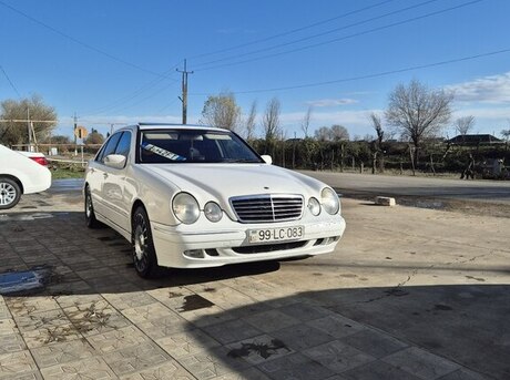 Mercedes E 220 d 2001