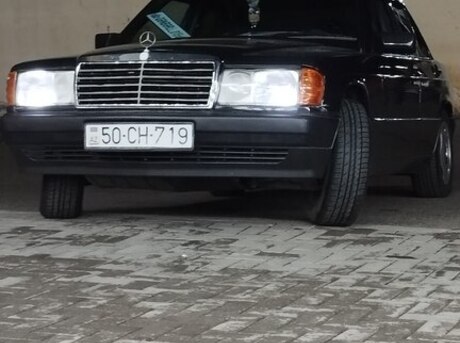 Mercedes 190 1990