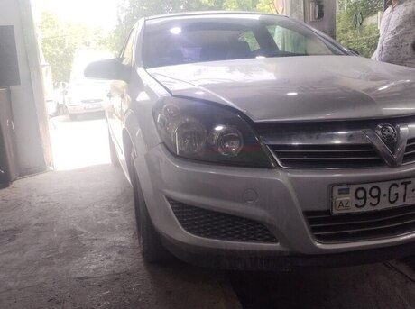 Opel Astra 2008
