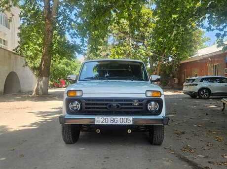 LADA (VAZ) Niva 2013