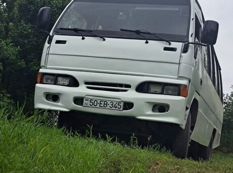 Hyundai County 2001
