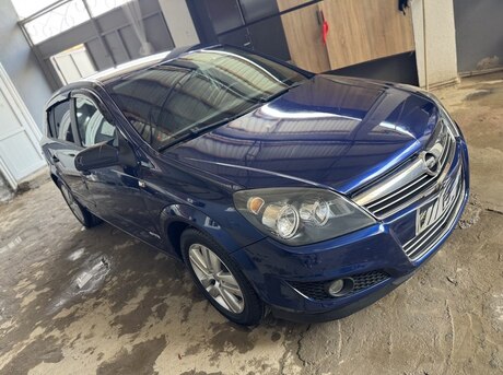 Opel Astra 2009