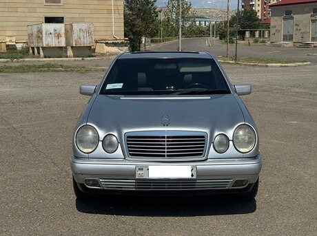 Mercedes E 240 1998