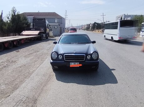Mercedes E 250 1996