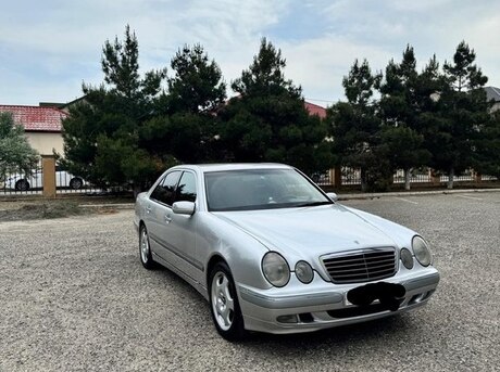 Mercedes E 240 1999
