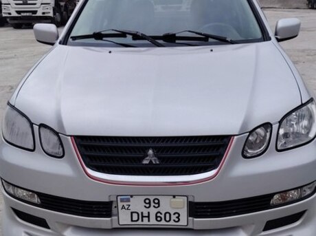 Mitsubishi Airtrek 2001