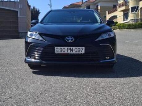 Toyota Camry 2021
