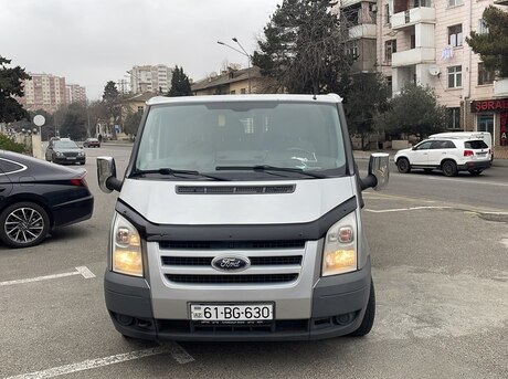 Ford Transit 2011