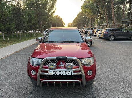 Mitsubishi L200 2010
