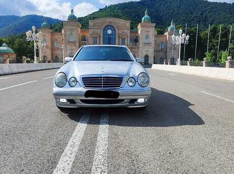 Mercedes E 240 2000