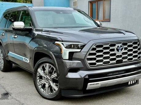 Toyota Sequoia 2023