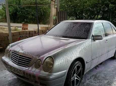 Mercedes E 240 2000