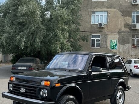 LADA (VAZ) Niva 2012