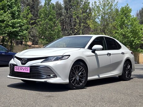 Toyota Camry 2019