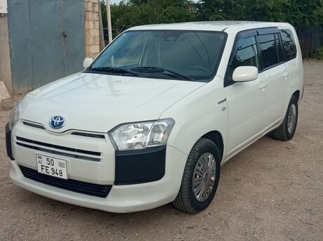 Toyota  2019