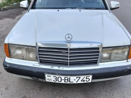 Mercedes 190 1990