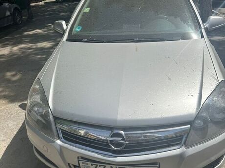 Opel Astra 2010
