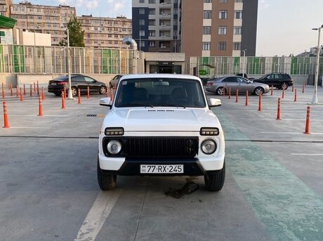 LADA (VAZ) Niva 2013