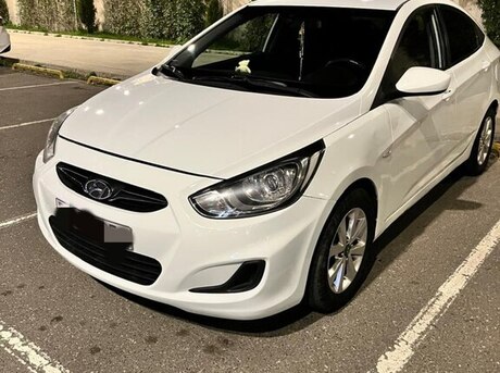Hyundai Accent 2012