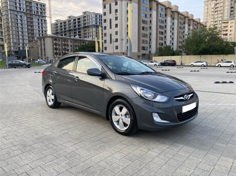 Hyundai Accent 2011