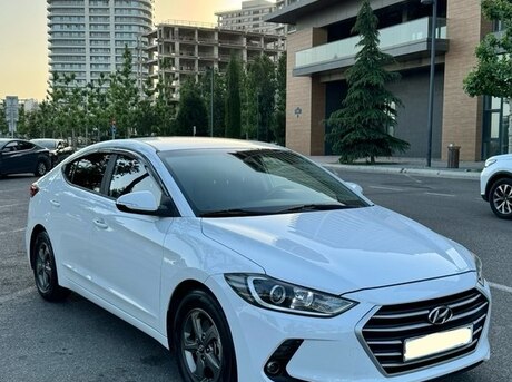Hyundai Avante 2016