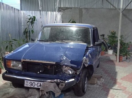 LADA (VAZ) 2107 2005