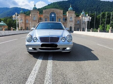Mercedes E 240 2000