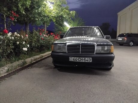 Mercedes 190