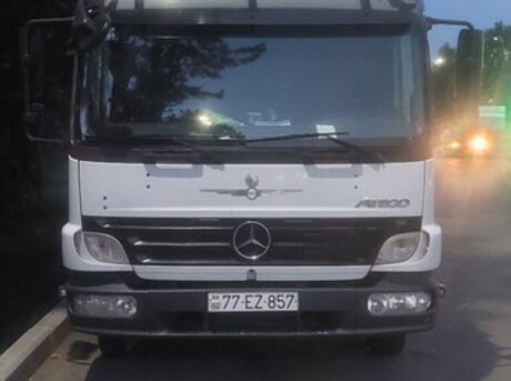 Mercedes Atego 818 2010