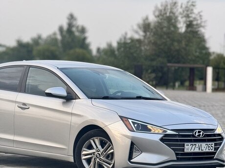 Hyundai Elantra 2019