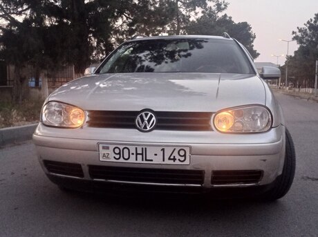 Volkswagen Golf 2003