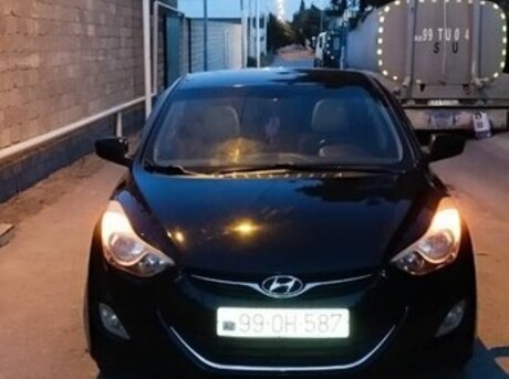 Hyundai Elantra 2011