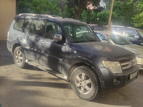 Mitsubishi Pajero 2007