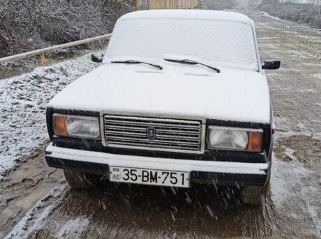 LADA (VAZ) 2107 2001