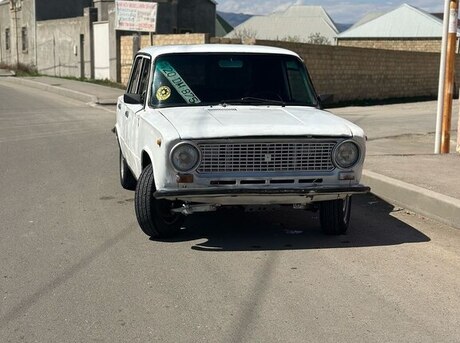 LADA (VAZ) 21011 1985