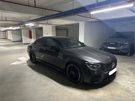 Mercedes E 300 e 2021