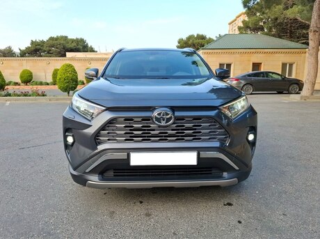 Toyota RAV4 2021