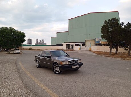 Mercedes 190 1992