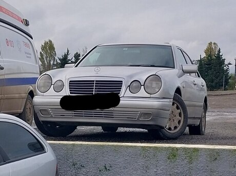 Mercedes E 220 d 1998