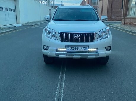 Toyota Land Cruiser Prado 2013