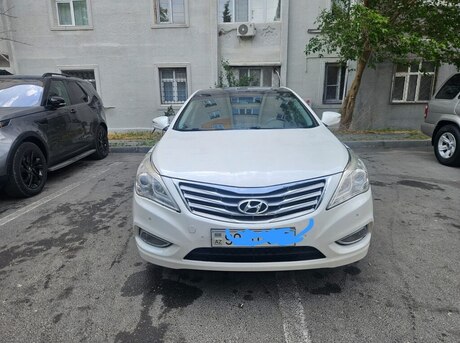 Hyundai Grandeur 2012